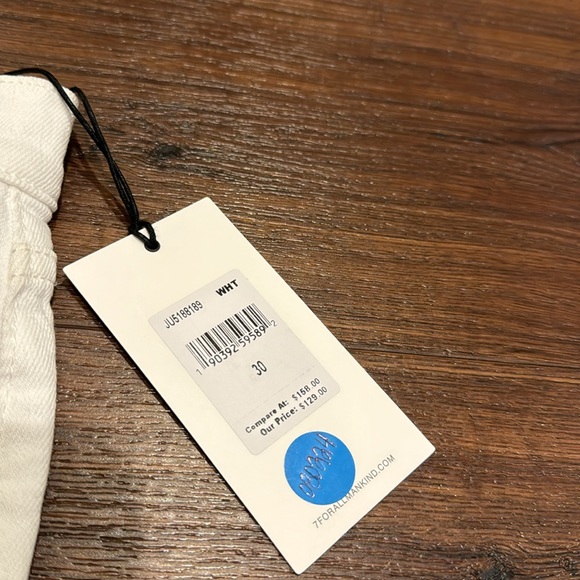 7 for All Mankind NWT White Denim Shorts with fringes Hem. - Picture 6 of 14
